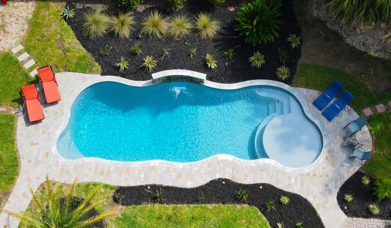 San Juan fiberglass pool